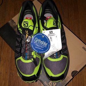 new in box men's Salomon Fellraiser trail shoes